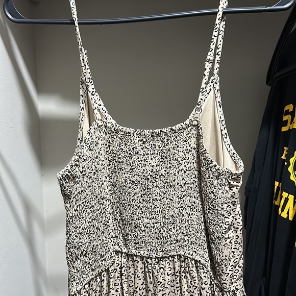 Summer printed dress with adjustable straps and stretch back material - Picture 5 of 6